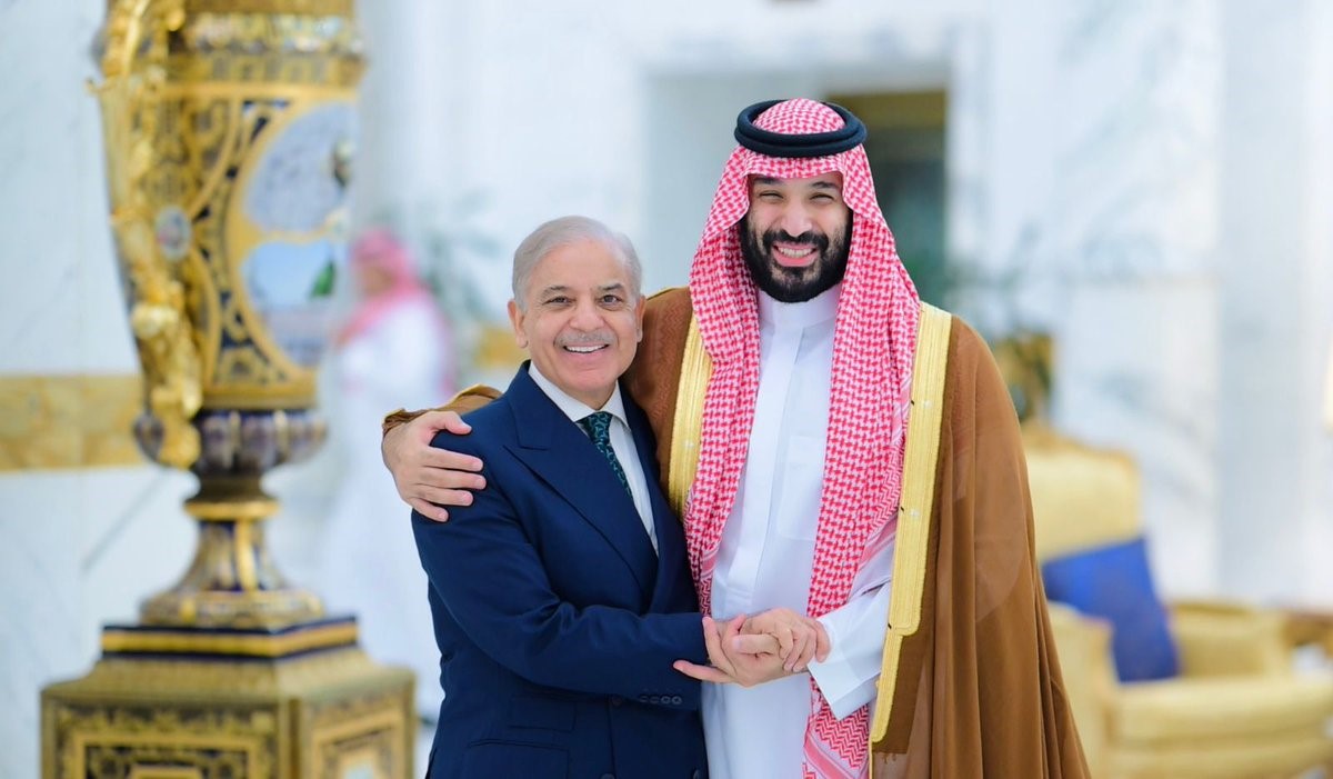 pakistan basbakani serif suudi arabistan veliaht prensi selman ile gorustu 2 SlR4nrS5