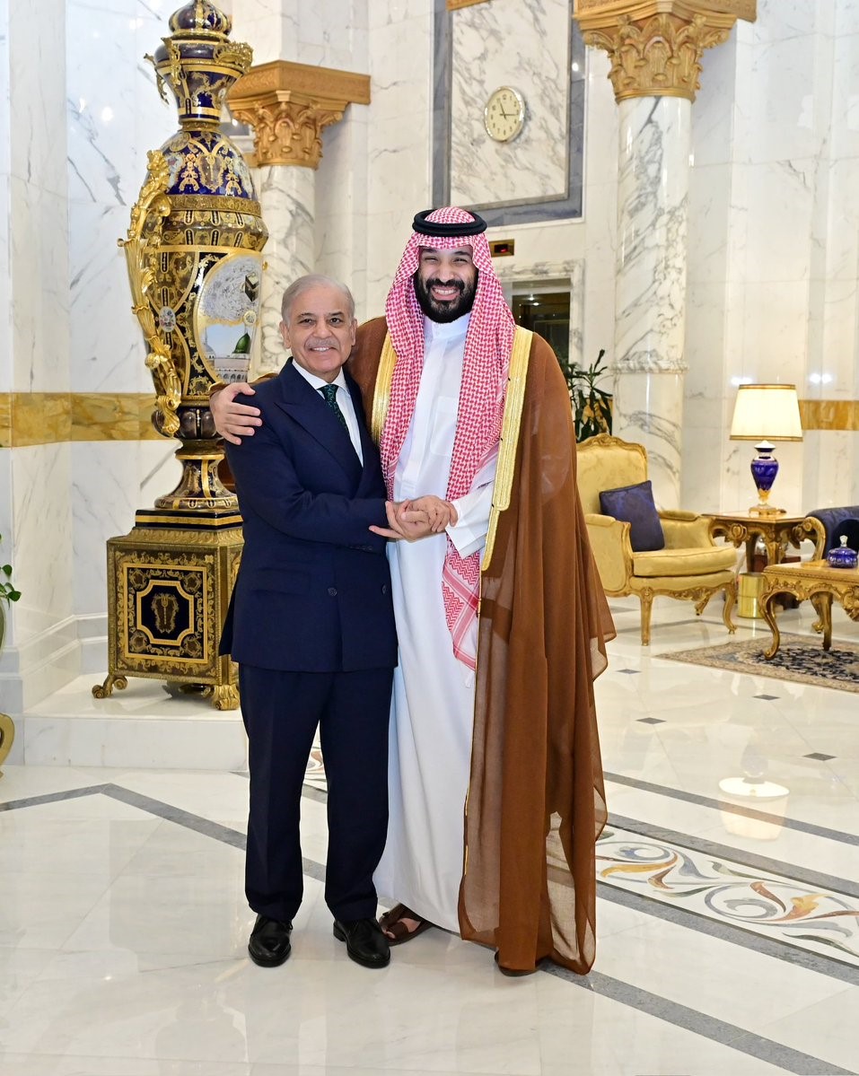 pakistan basbakani serif suudi arabistan veliaht prensi selman ile gorustu 3 LYcpktmm