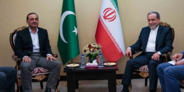 pakistan-genelkurmay-baskani-munir-iran-disisleri-bakani-arakci-ile-gorustu-2lccCbMP.jpg