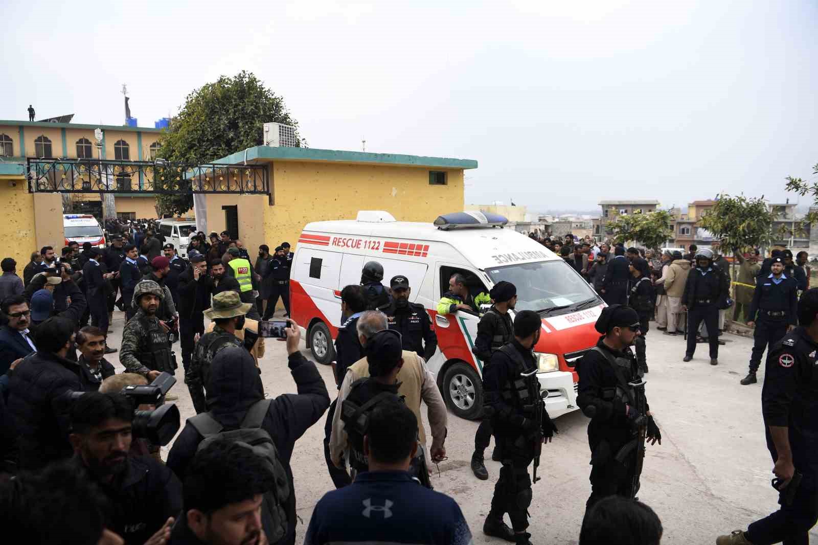 pakistandaki cami saldirisinda can kaybi 35e yukseldi 2 bUDj9sSc