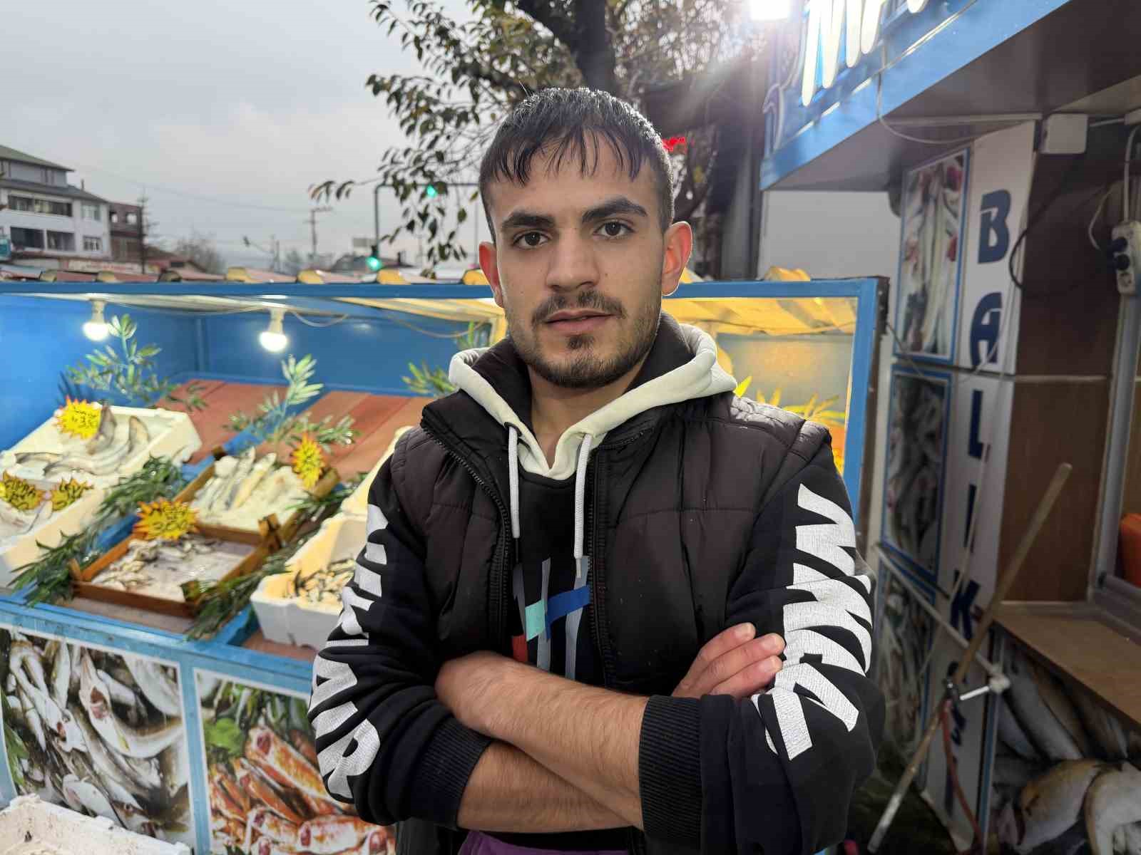 palamut gurcistana kacinca tezgahlar hamsiyle doldu 5 AA8cPRmO