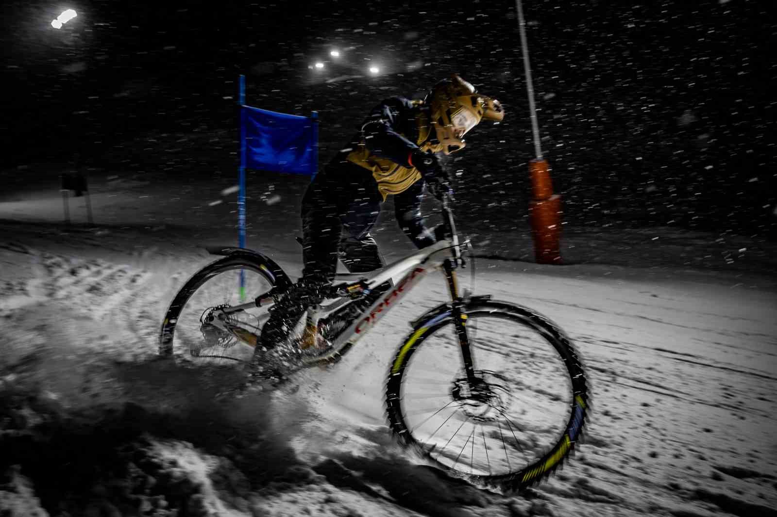 palandokenden alplere turk sporcular snowbike dunya sampiyonasinda 0 M5u5VcUD
