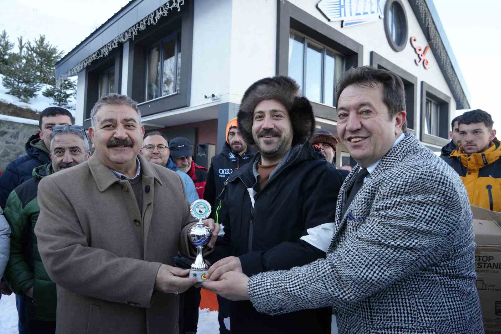 palandokeni bu kez gazeteciler senlendirdi 5 pHIbgAa9