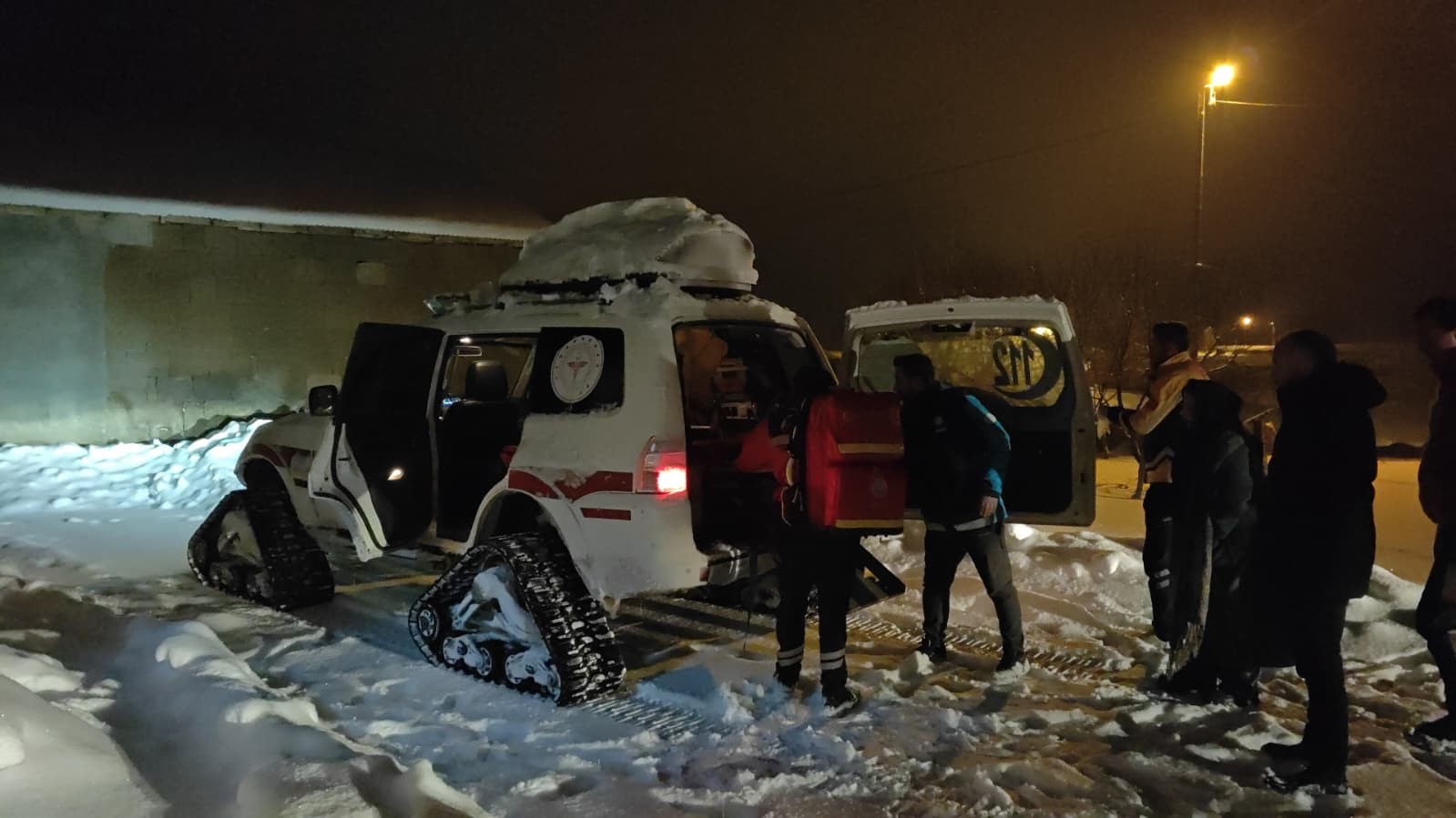 paletli ambulans nefes darligi ceken ogretmen icin daglari asti 0