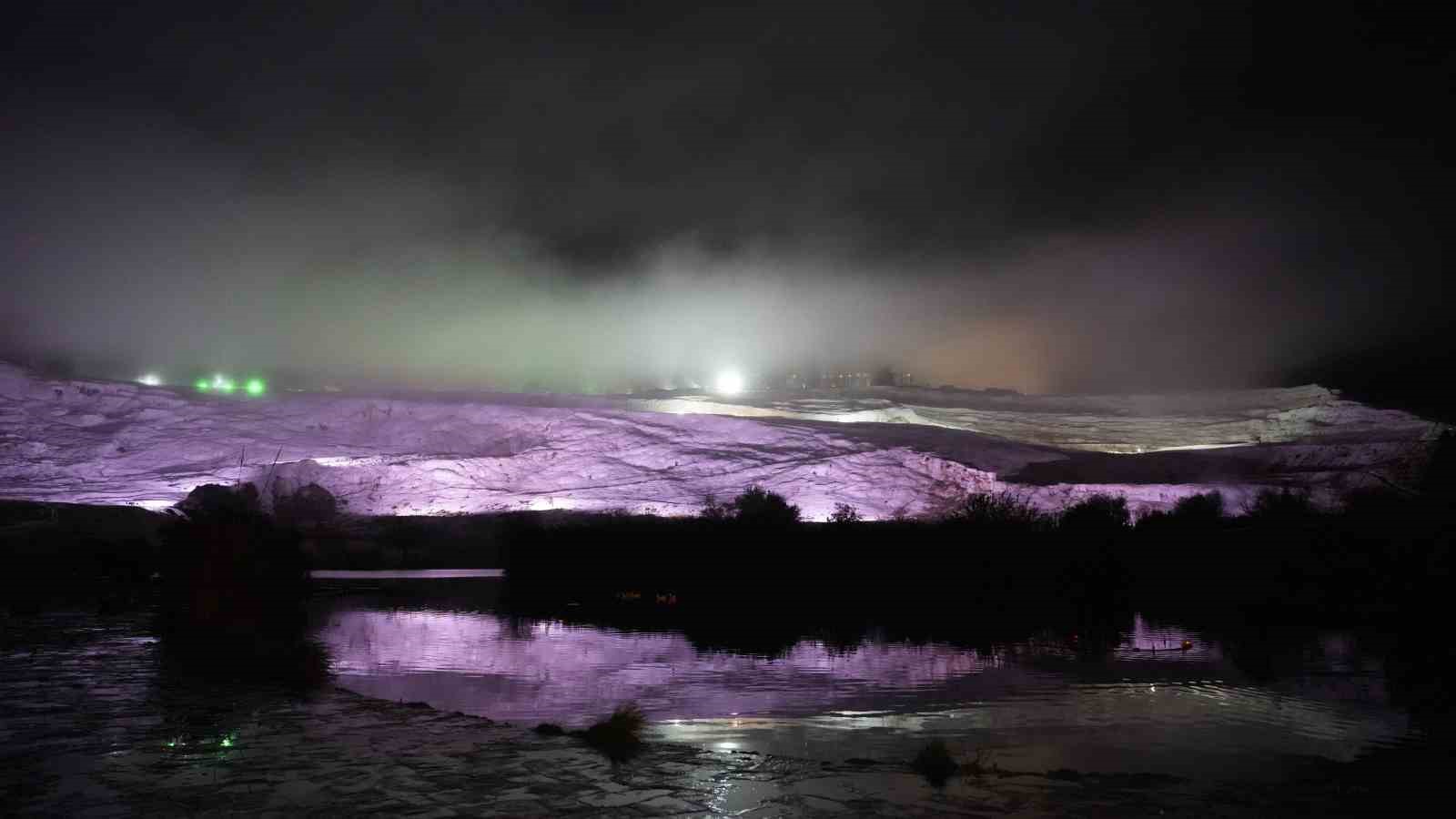 pamukkale travertenlerinde yagmur sonrasi olusan sis kartpostallik goruntuler olusturdu 0 HRd2VNvj