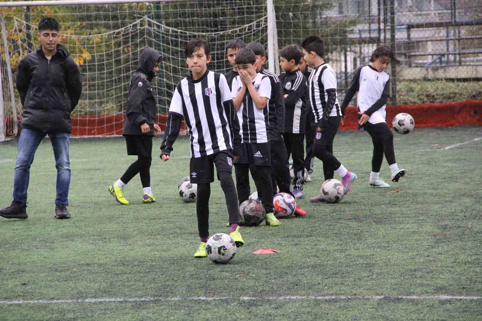 pamukkalenin 9 genc yetenegi son secmelere cagrildi 0