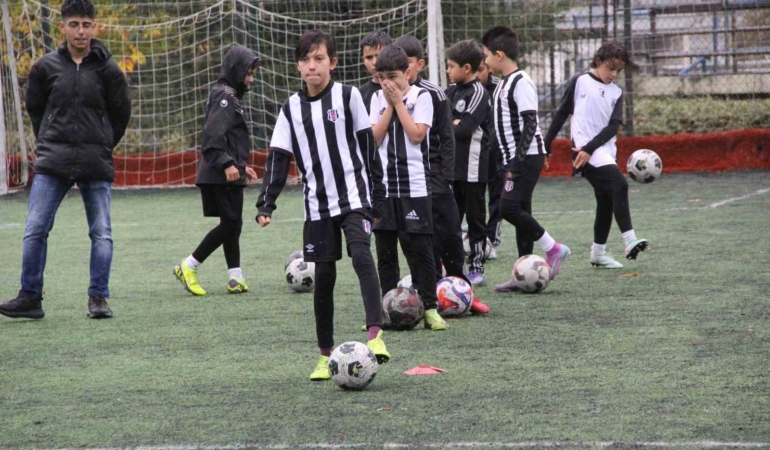 pamukkalenin-9-genc-yetenegi-son-secmelere-cagrildi-EufcZTWz.jpg