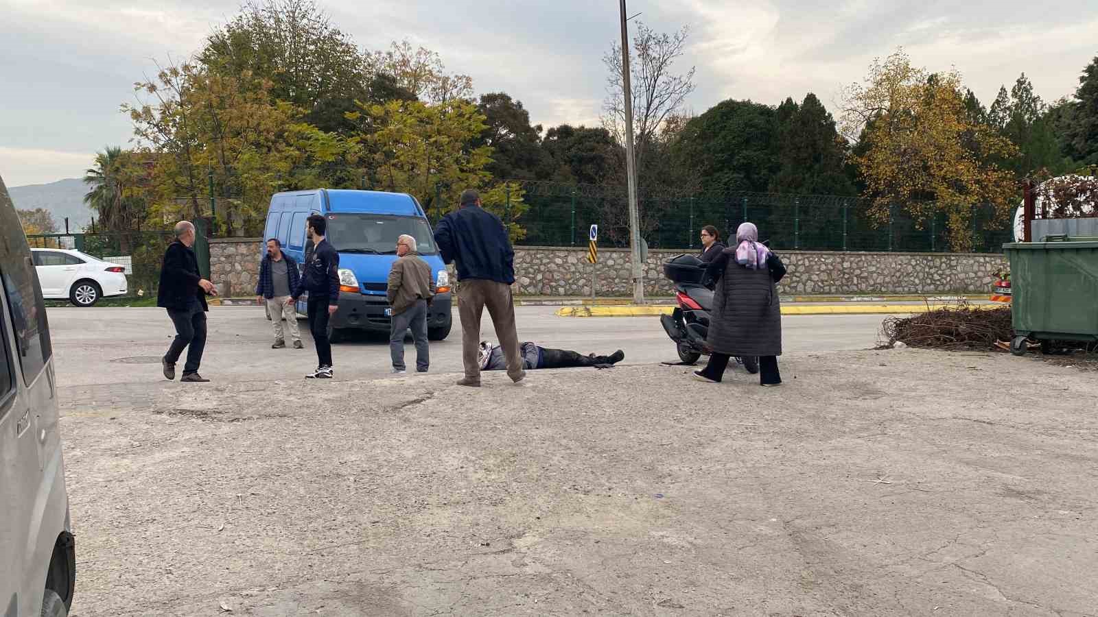 panelvan ile carpisan motosikletli yaralandi 3 D9BhJryQ
