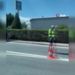 panelvan-yol-tabelasina-carpti-1-olu-2-yarali-ZKjJS1EI.jpg