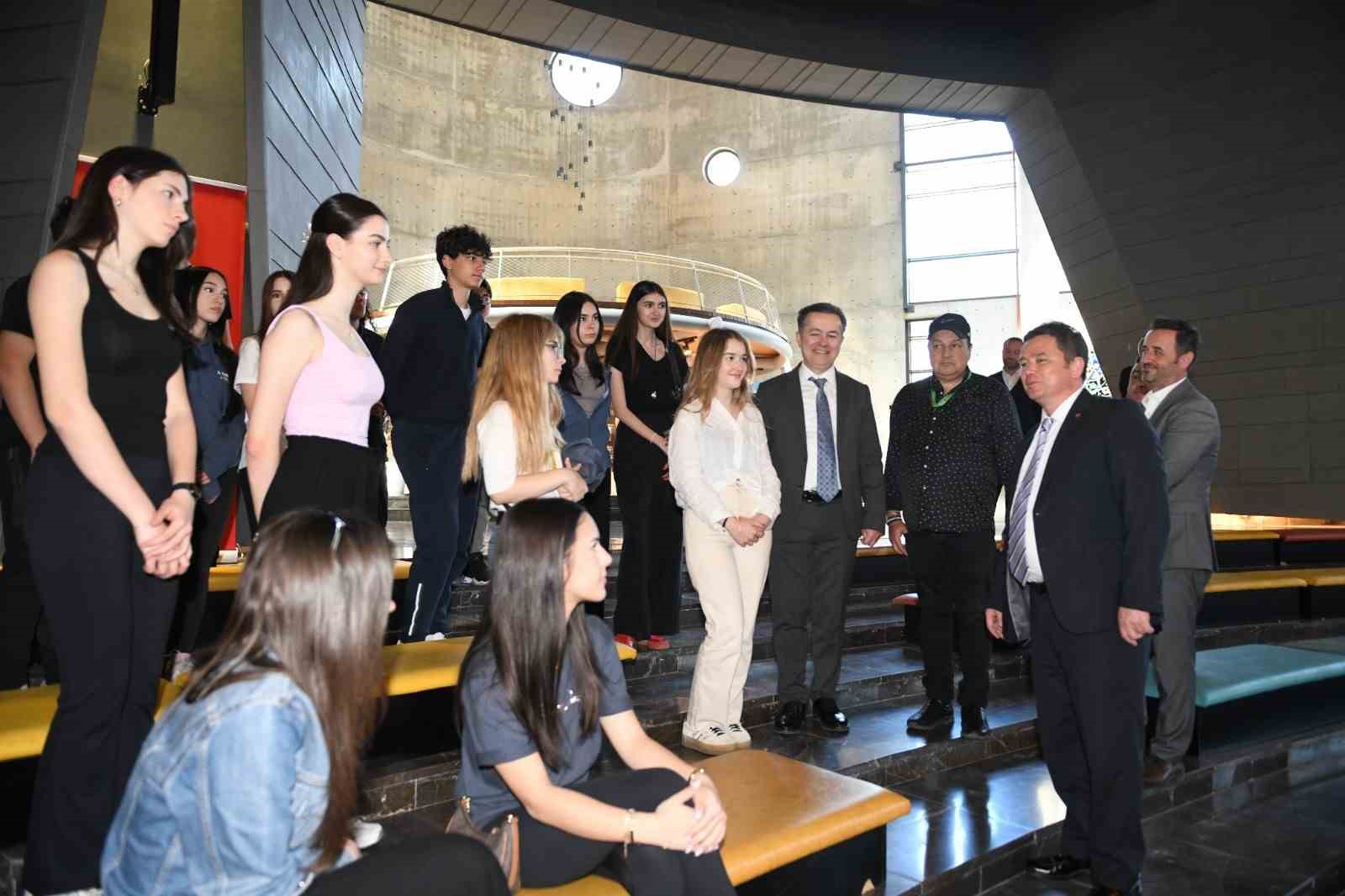 panorama 1326 bursa fetih muzesi 2025te ziyaretci rekoru kirdi 3 F37k5mMR