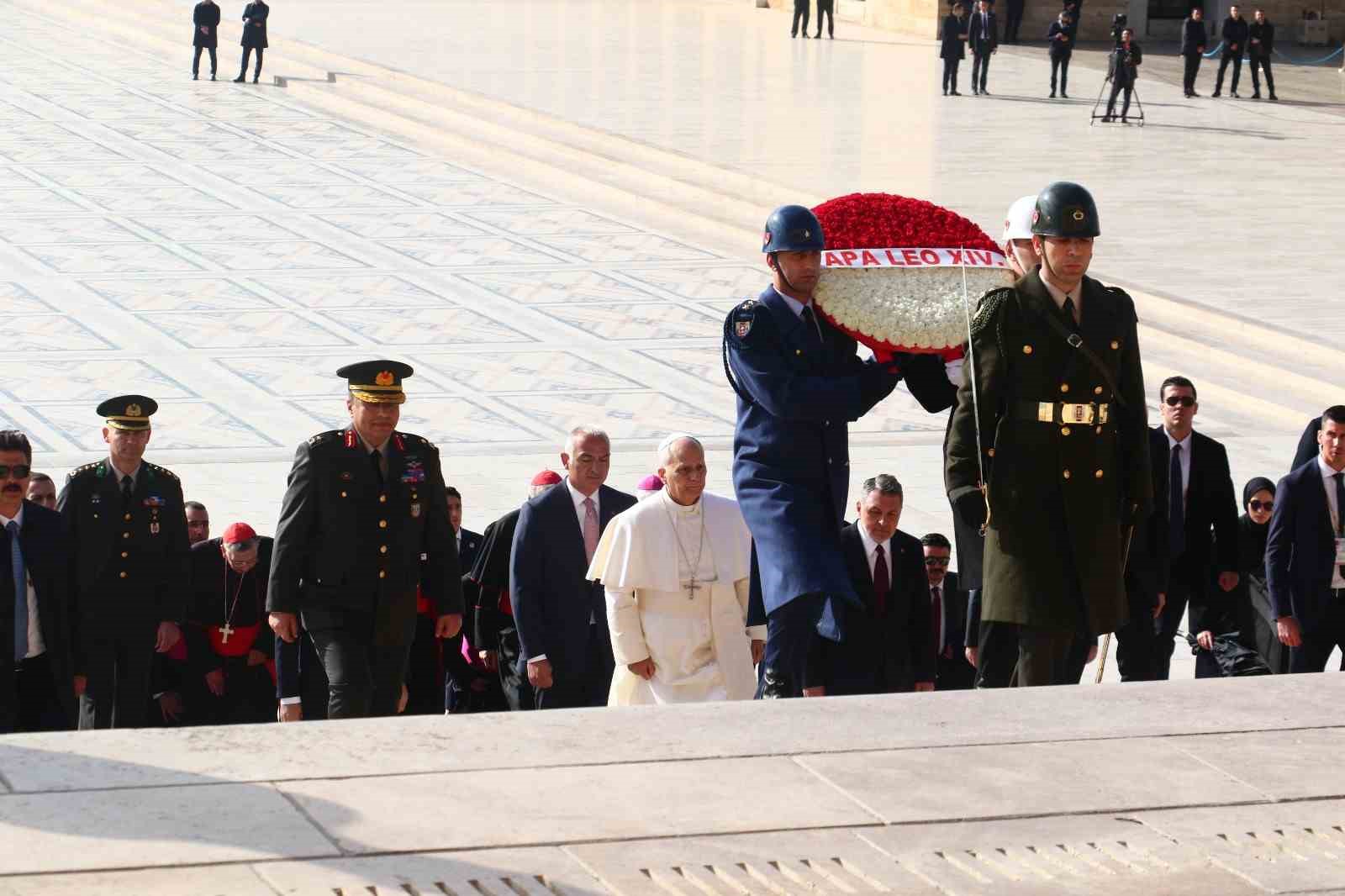 papa 14 leonun turkiyedeki ilk duragi anitkabir oldu 3 f9l1i8A1