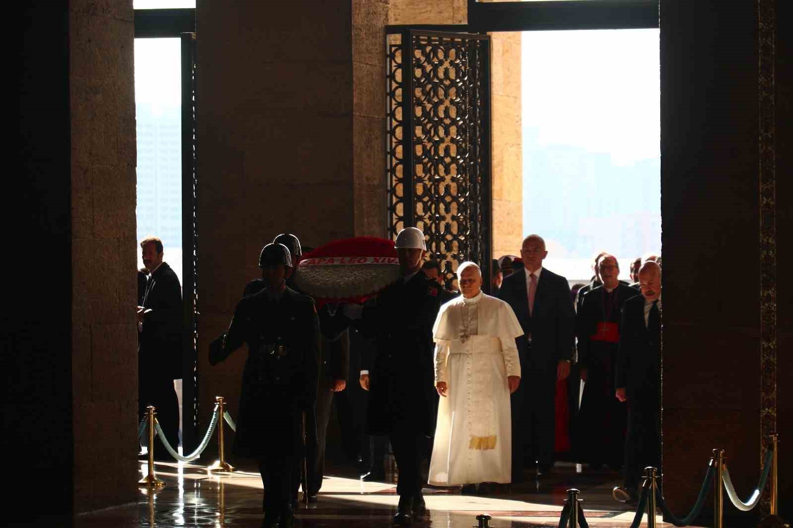 papa 14 leonun turkiyedeki ilk duragi anitkabir oldu 5 nLXVZvmE