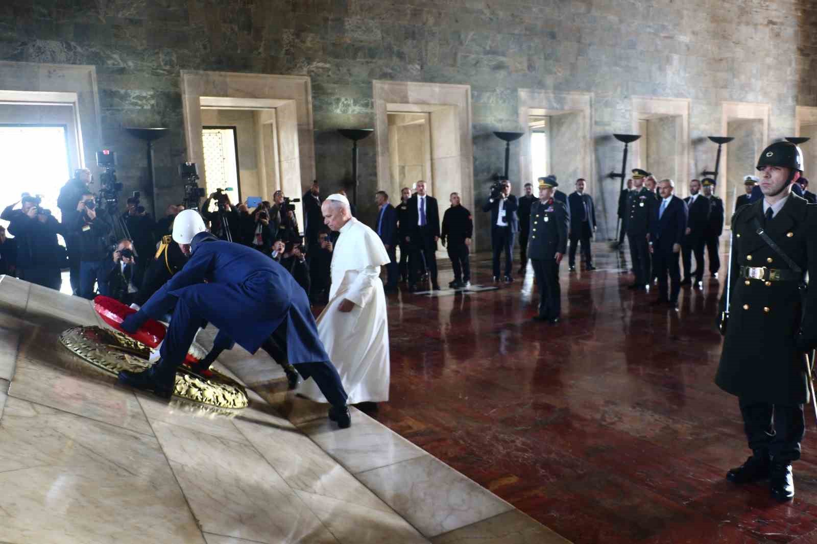 papa 14 leonun turkiyedeki ilk duragi anitkabir oldu 6 2RfHyhQC