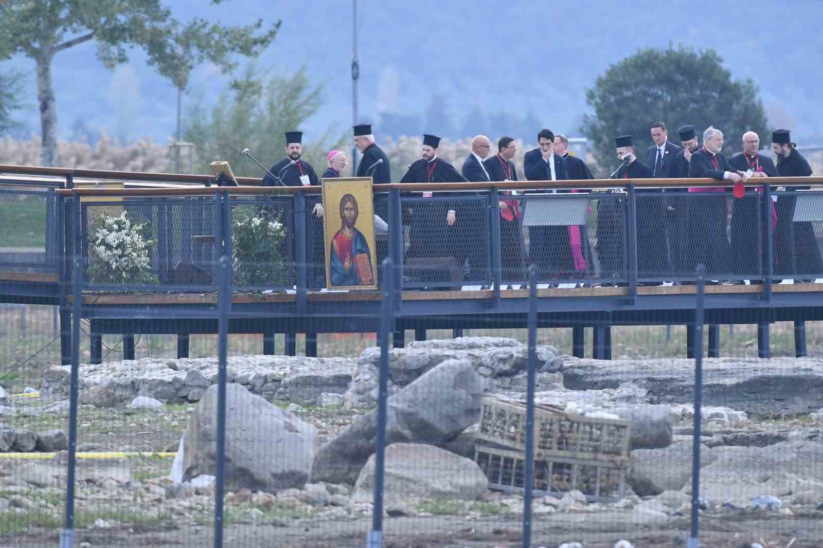 papa 14 leonun ziyareti oncesi iznik golune dalgic ekipleri dalis gerceklestirdi 5 i877TBDC