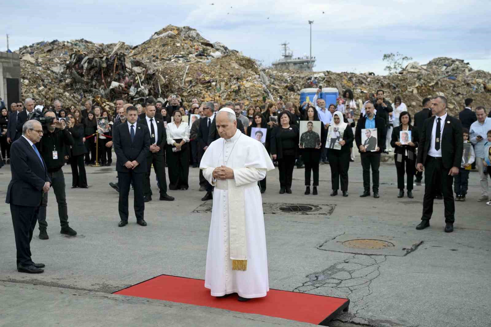 papa 14uncu leodan beyrutta 150 bin kisinin katilimiyla ayin 5 PCKbikgb