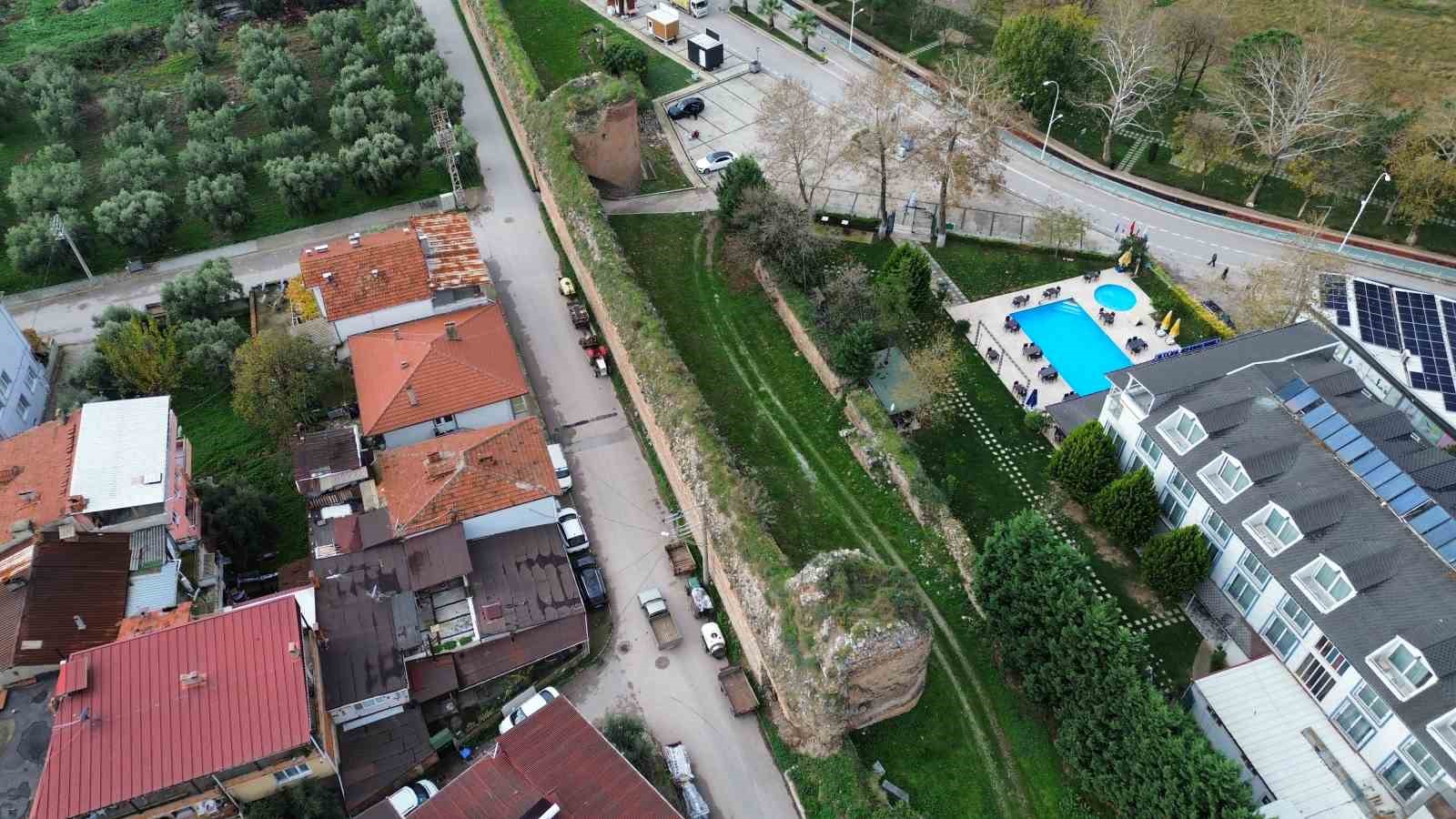 papa ziyaret etti sit alanindaki arsalar degerlendi 0 Q4YUGgIt