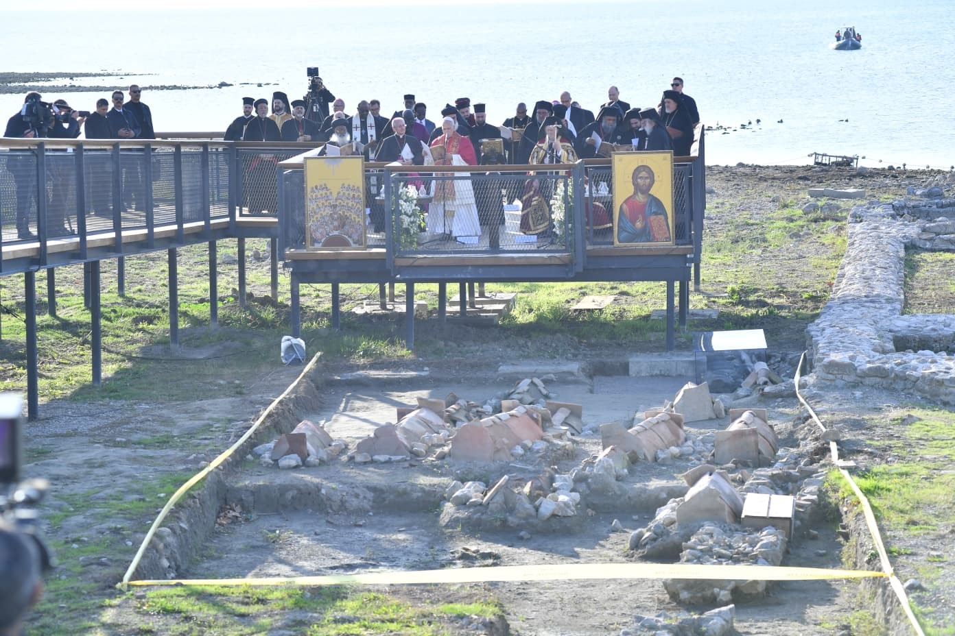 Papa’dan İznik’e tarihi ziyaret ve tarihi ayin... 21 papadan iznike tarihi ziyaret ve tarihi ayin 17 WUf1TPap