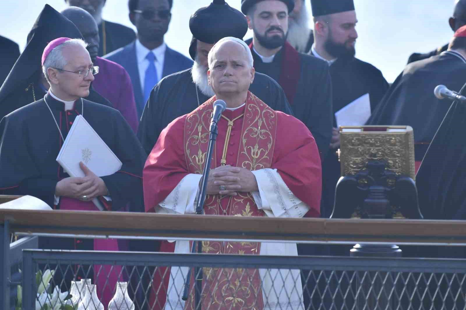 Papa’dan İznik’e tarihi ziyaret ve tarihi ayin... 13 papadan iznike tarihi ziyaret ve tarihi ayin 9 RfEwnmgz