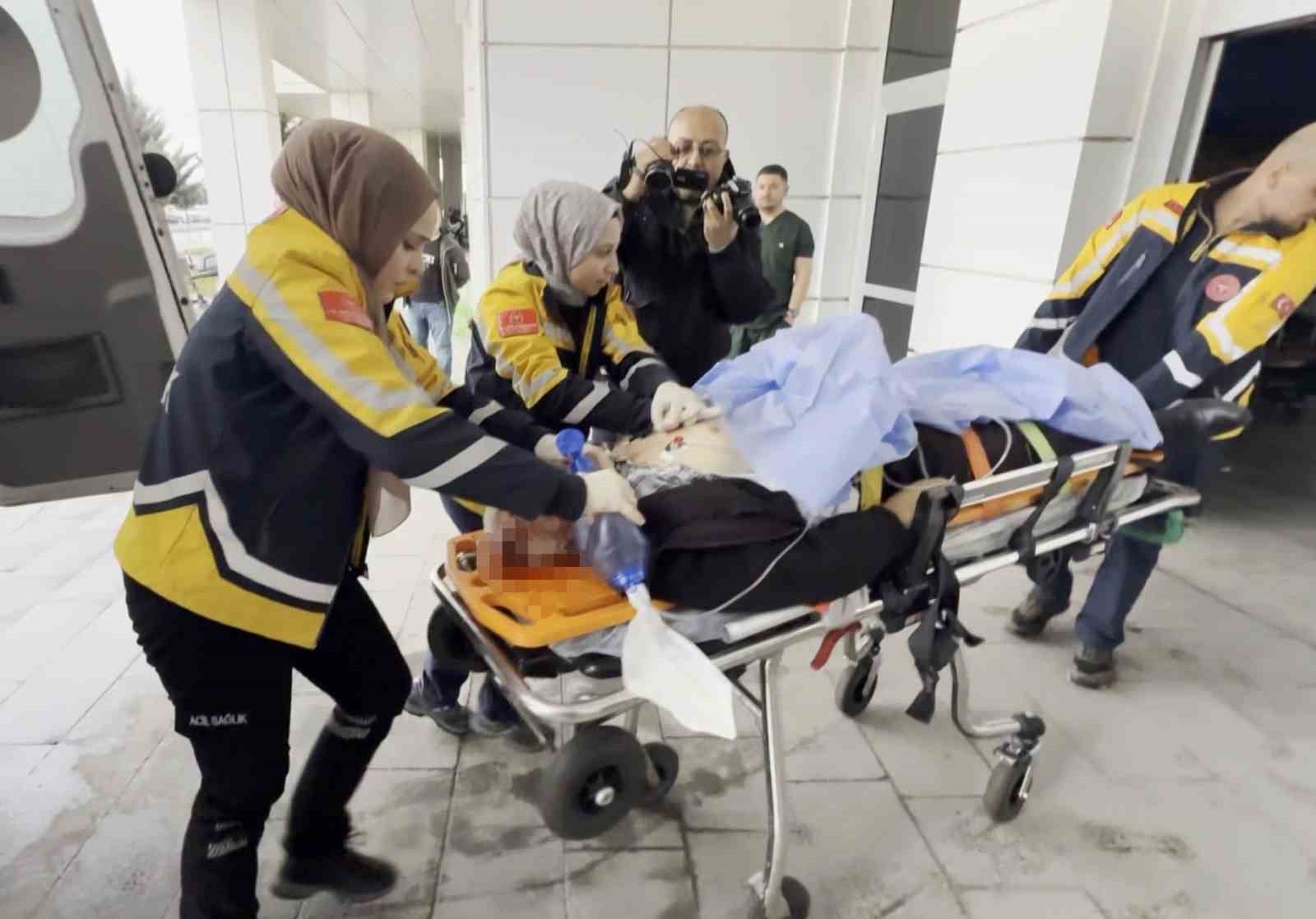 para icin hollandadan aksaraya geldi cikan tartismada agabeyini oldurdu 0 PlO2C4Ul