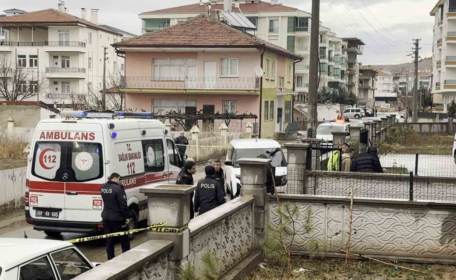 para icin hollandadan aksaraya geldi cikan tartismada agabeyini oldurdu 6 qc94FFBb