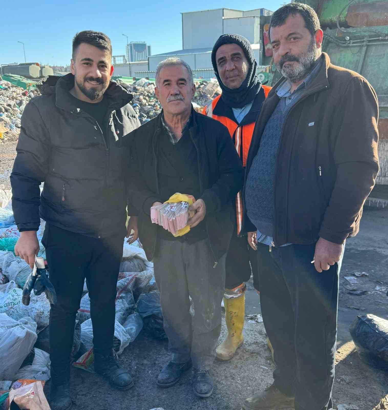para posetini cope atti cop posetiyle bankaya gitti 4 qPsKO7gh