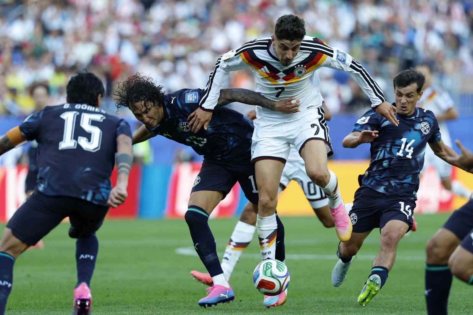 paraguay almanyayi eleyerek son 16 turuna yukseldi 0 HAHdAMr1