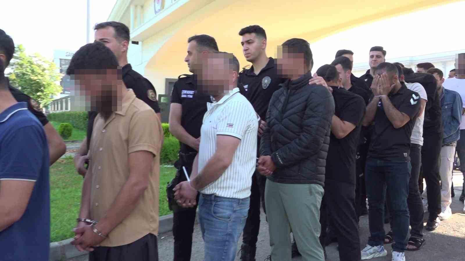 Paravan şirketlerle milyarlarca liralık bahis ağına darbe: 101 tutuklama 4 paravan sirketlerle milyarlarca liralik bahis agina darbe 101 tutuklama 0 UeZ3wyG1