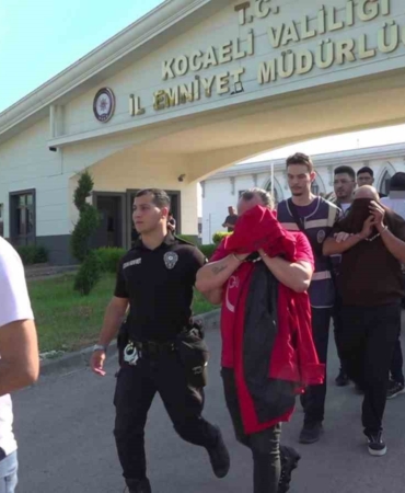 paravan-sirketlerle-milyarlarca-liralik-bahis-agina-darbe-101-tutuklama-WfBj8NbE.jpg