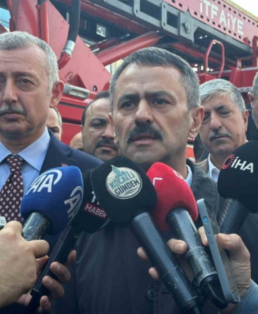 parfum-dolum-tesisinde-cikan-yanginda-6-olu-4-yarali-I4jMT1EI.jpg