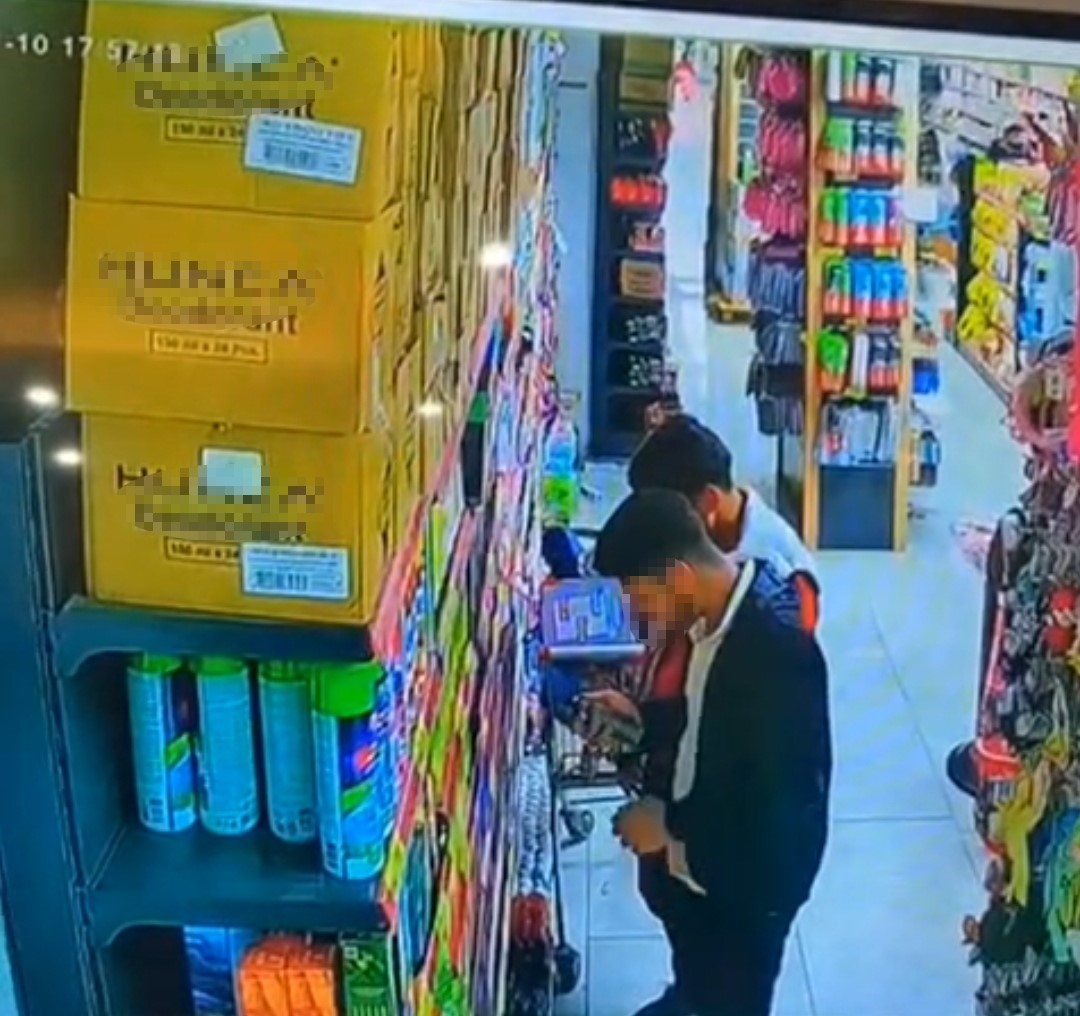 parfum hirsizlari adli kontrol sartiyla serbest kaldi 2 ImV1Dl4I