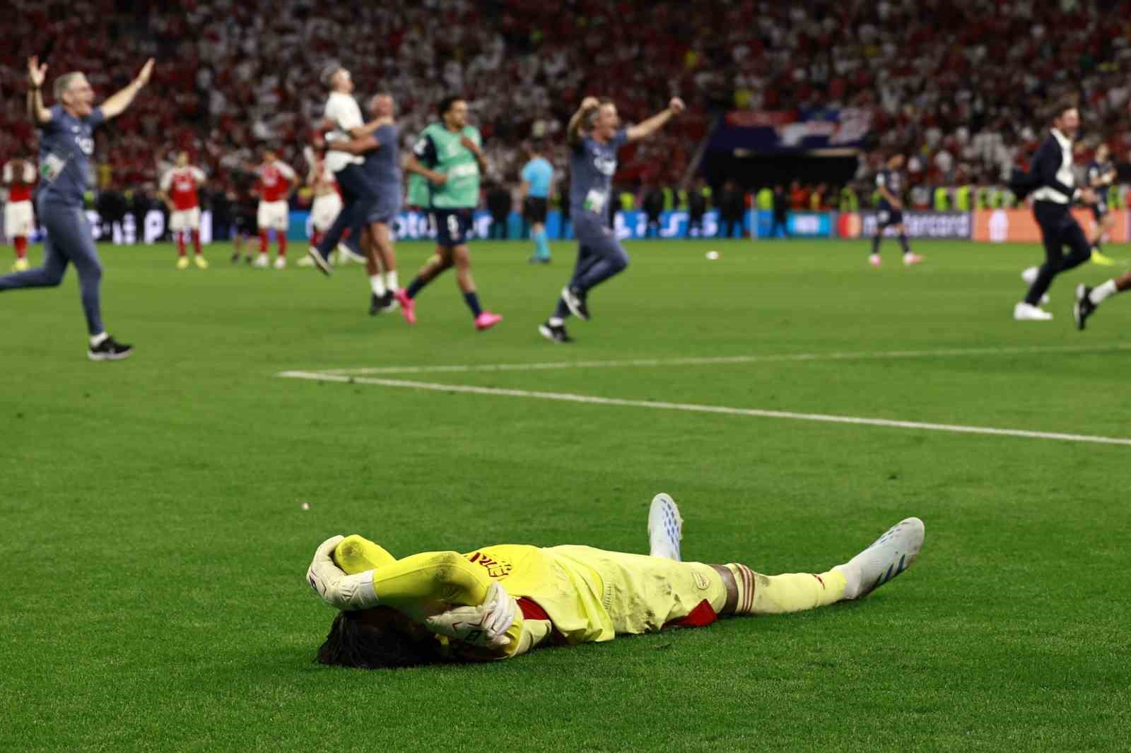paris saint germain ust uste 2 kez sampiyonlar ligi sampiyonu 0 1znzvvqA