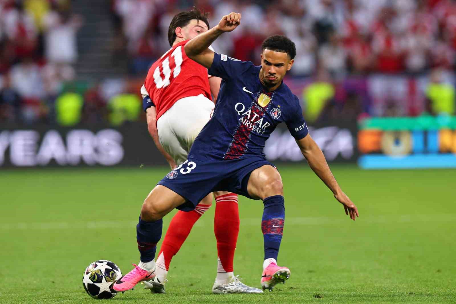 paris saint germain ust uste 2 kez sampiyonlar ligi sampiyonu 16 MdRianqb
