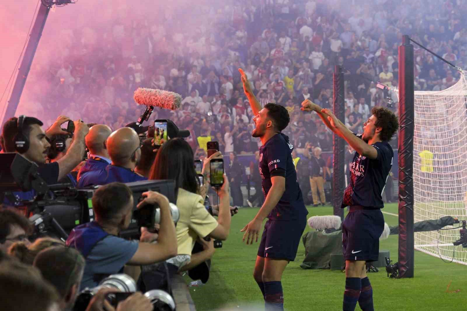 paris saint germain ust uste 2 kez sampiyonlar ligi sampiyonu 29 QZUjiYMX