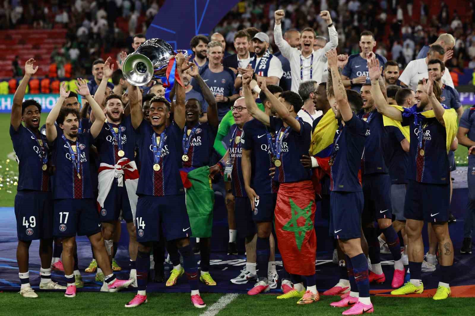 paris saint germain ust uste 2 kez sampiyonlar ligi sampiyonu 35 LKOeHLOC