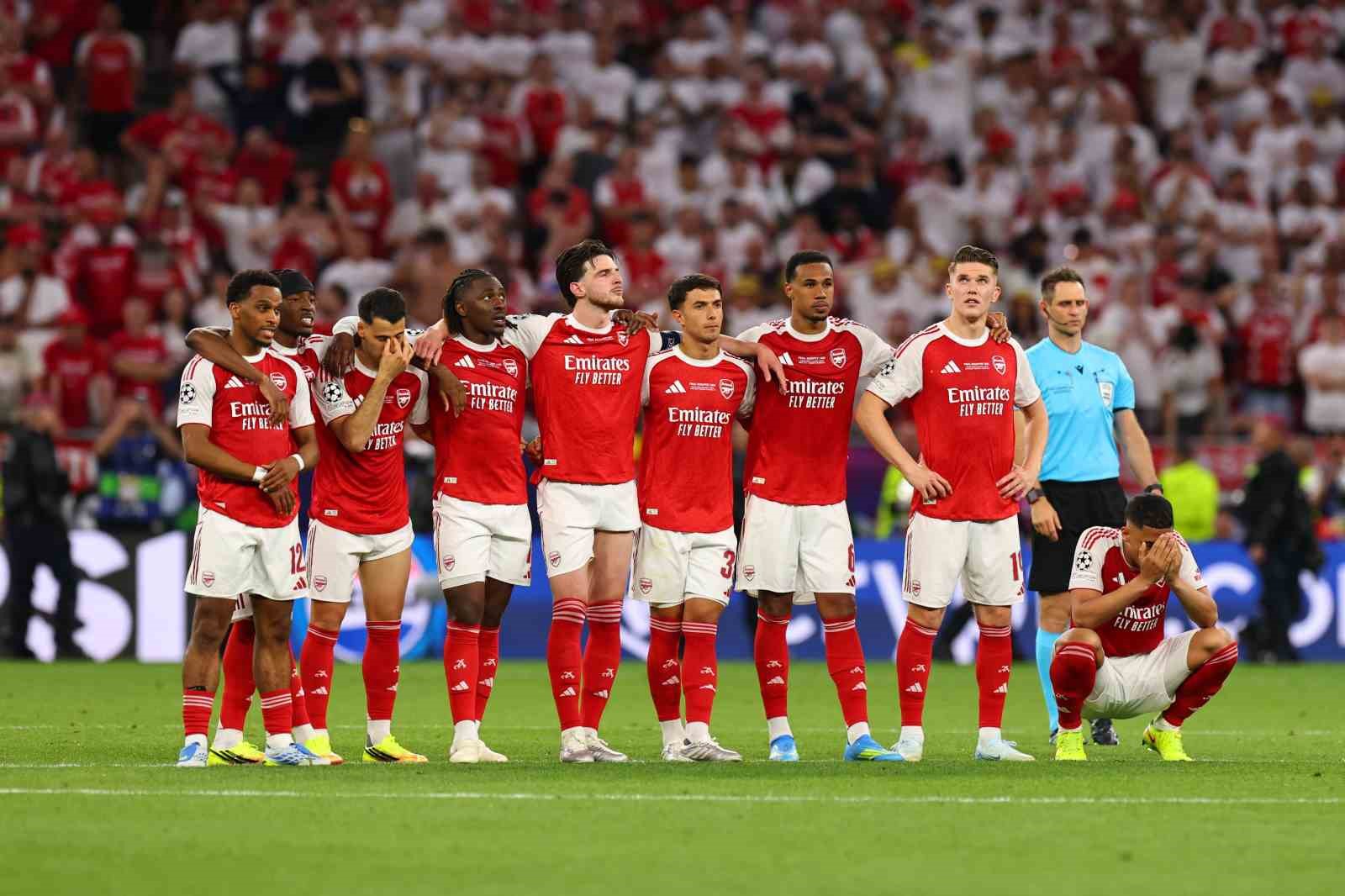 paris saint germain ust uste 2 kez sampiyonlar ligi sampiyonu 7