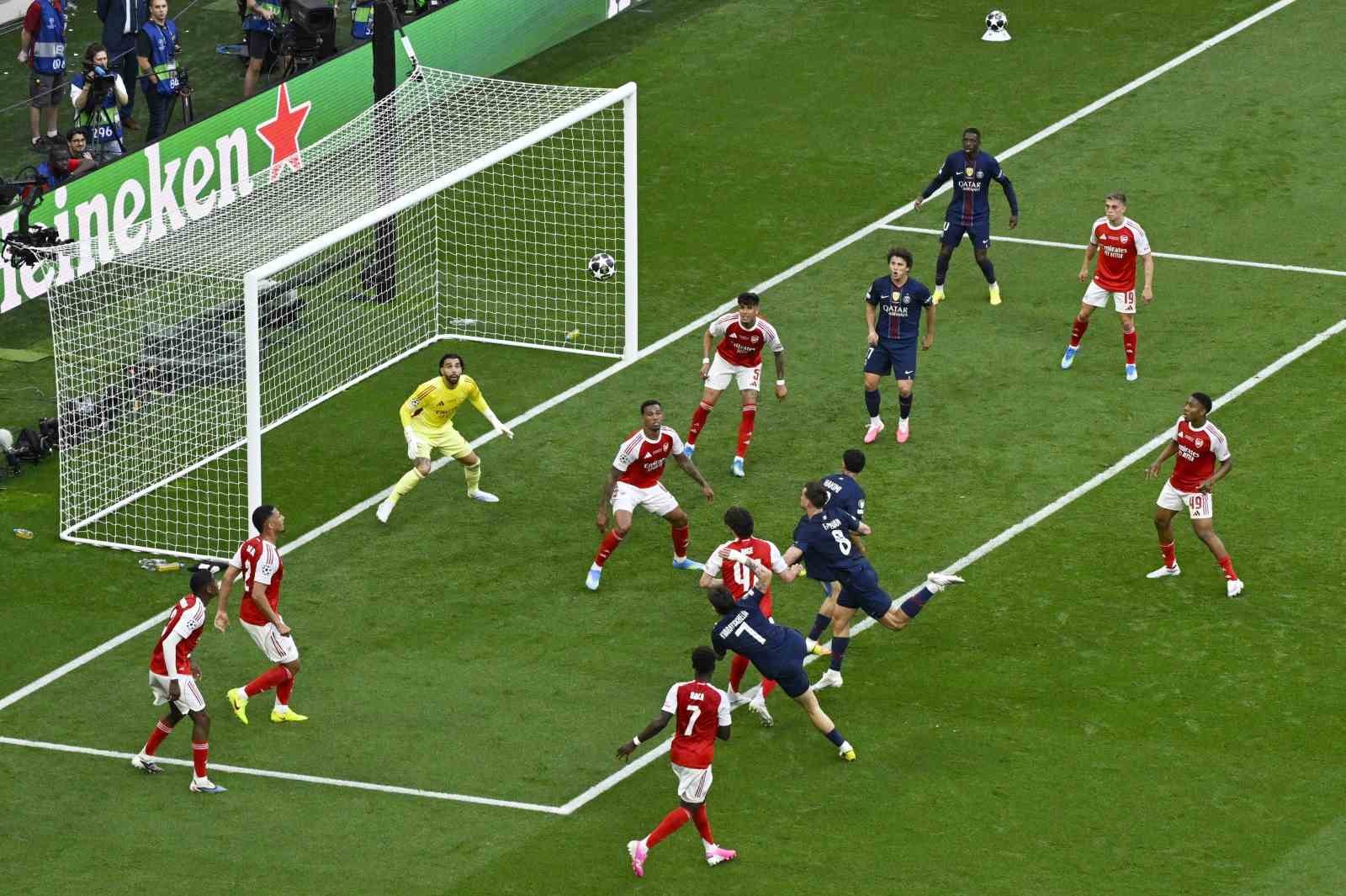 paris saint germain ust uste 2 kez sampiyonlar ligi sampiyonu 9 3csi5bIZ