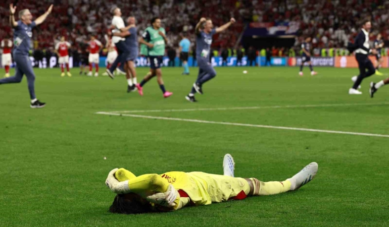 paris-saint-germain-ust-uste-2-kez-sampiyonlar-ligi-sampiyonu-GvFlbEj5.jpg