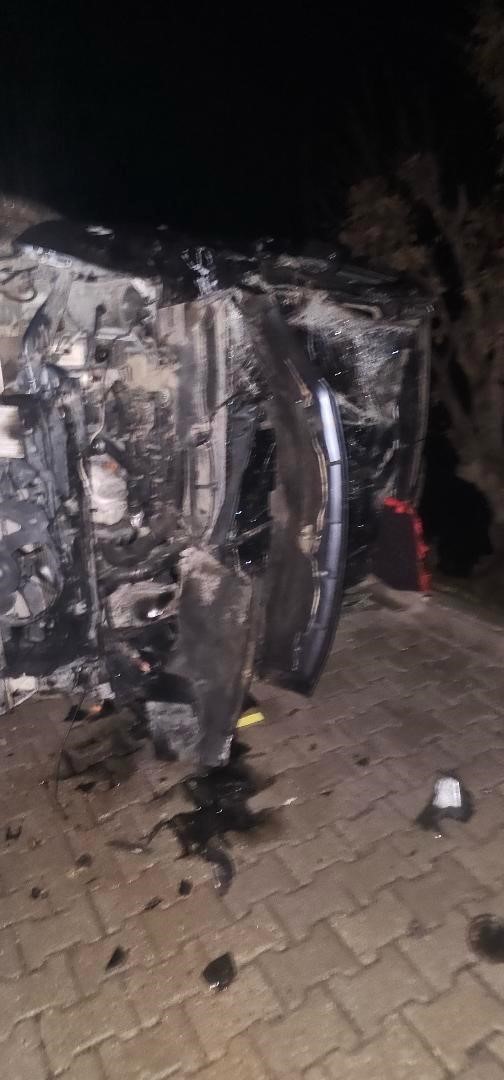 Park edilen araç yan yattı: Sürücü ağır yaralandı 5 park edilen arac yan yatti surucu agir yaralandi 1 WcPA12B3