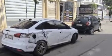 park-halindeki-5-otomobile-carpan-surucu-aracini-birakarak-kayiplara-karisti-MpxkkjNB.jpg