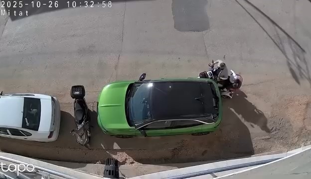Park halindeki otomobile çarpıp hiçbir şey olmamış gibi kaçtı 4 park halindeki otomobile carpip hicbir sey olmamis gibi kacti 0 EKKqiwqp