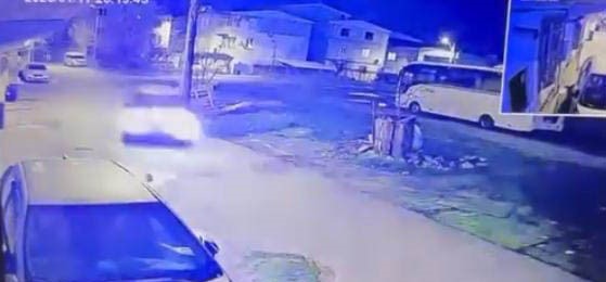 park halindeki otomobile carpip kacti 1 agQp43XZ