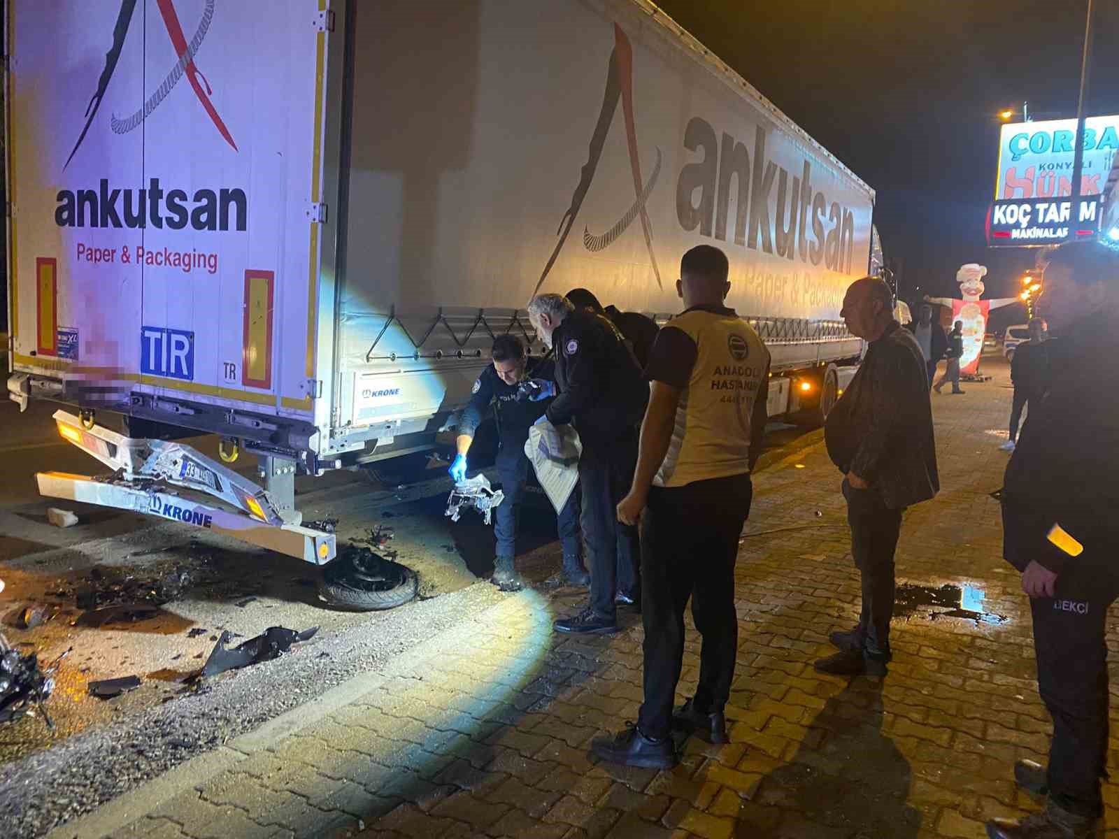 Park halindeki tıra çarpan motosikletli genç kazada hayatını kaybetti 4 park halindeki tira carpan motosikletli genc kazada hayatini kaybetti 0 8lwq5mtZ