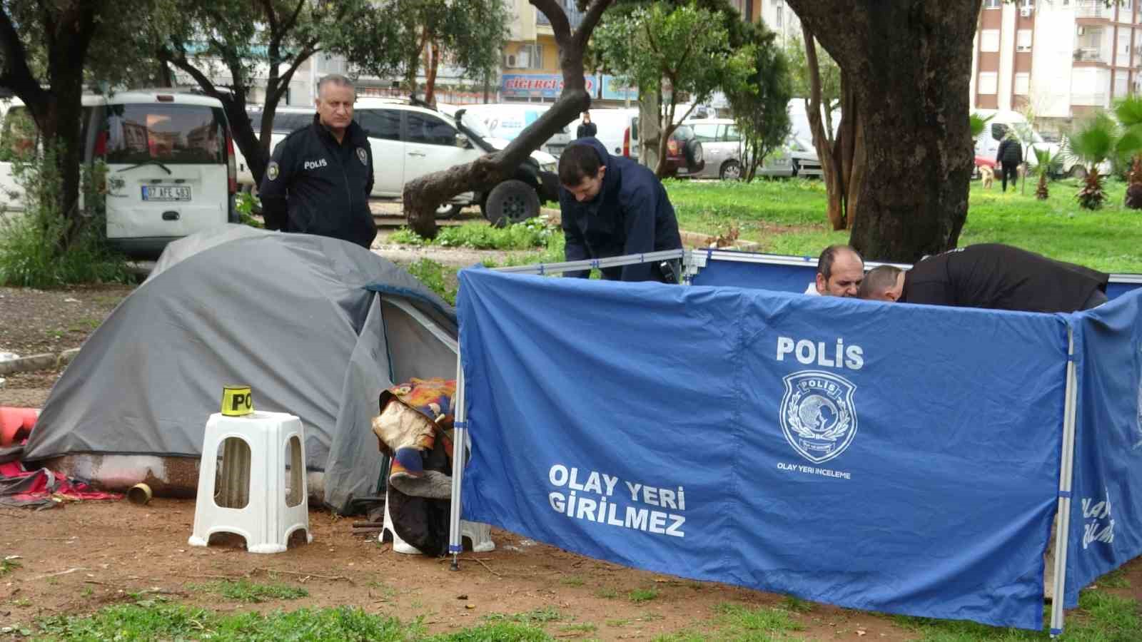 parka kurdugu cadirda yasayan adam olu bulundu 6 dICJQ1zc