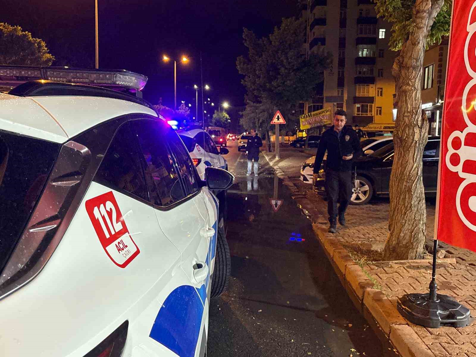 parkta cocuklar arasi bicakli kavga 2 yarali 3 j9RF8zhB