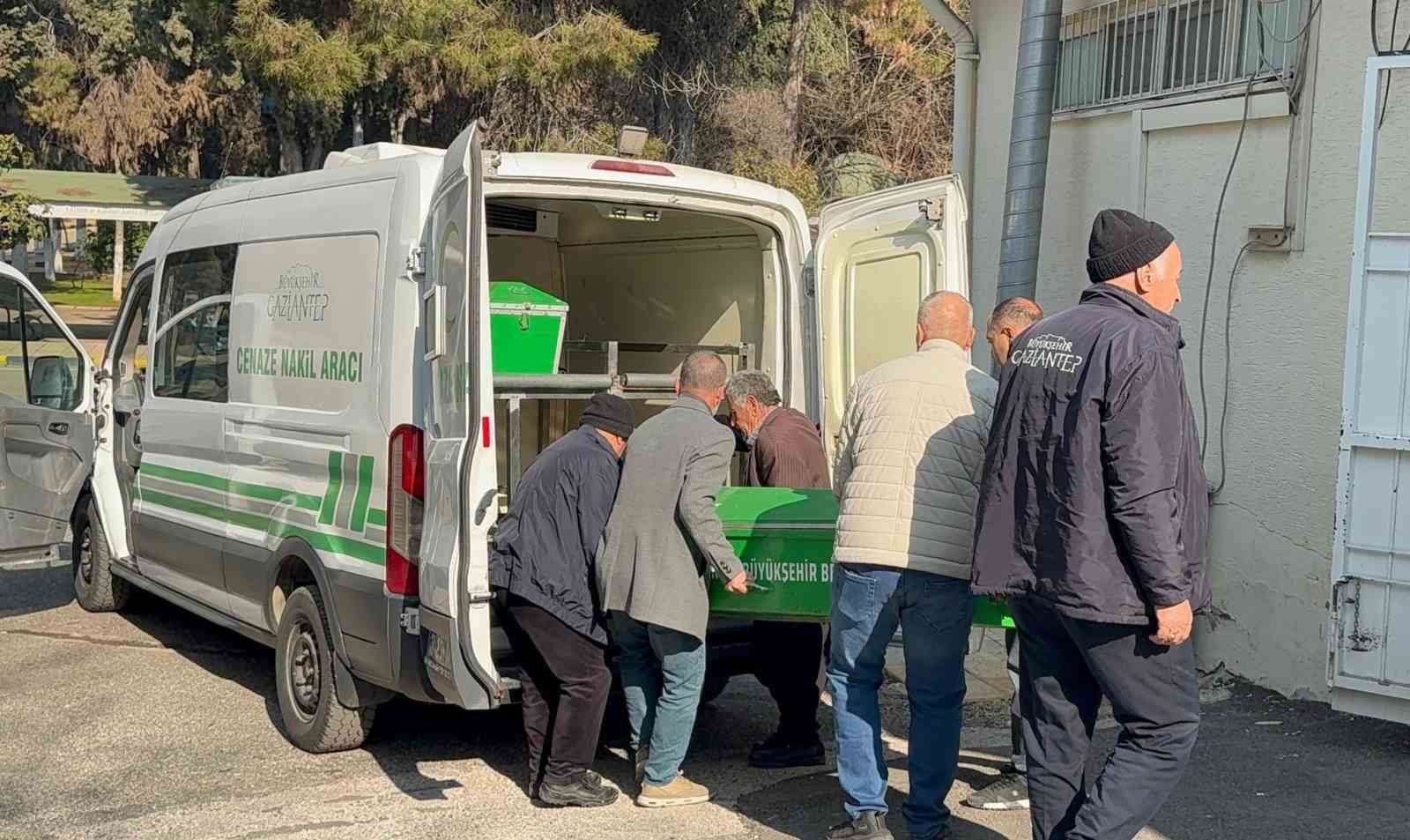 parkta oldurulen fatma koklunun davasinda katil zanlisi eski es hakim karsisinda 0 wYWaizkZ