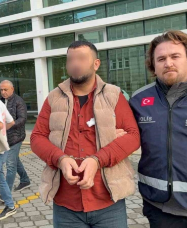 parkta-tartistigi-arkadasini-vuran-sahis-tutuklandi-jhNcv6qT.jpg