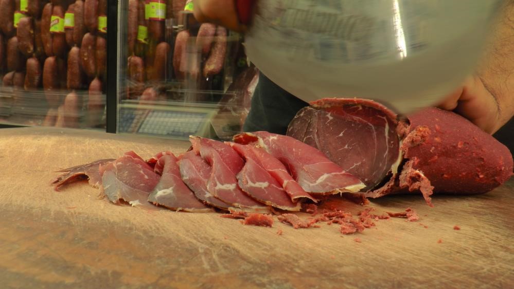 pastirma ve sucukta satis yuzde 25 azaldi 2 kItdDaIV