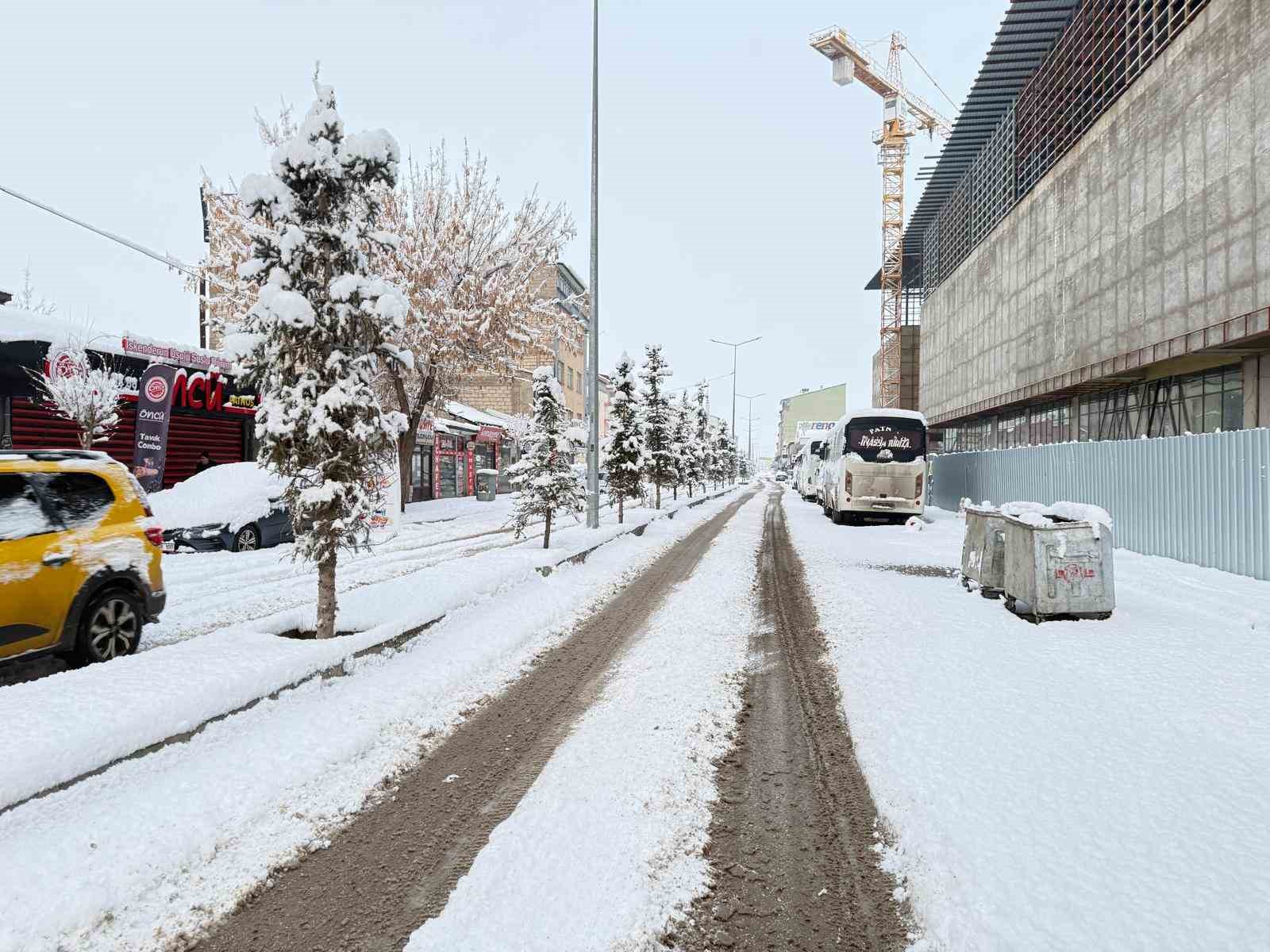 patnosta kar surprizi ilce merkezine 40 cm kar yagdi 1 nVqsKLLi