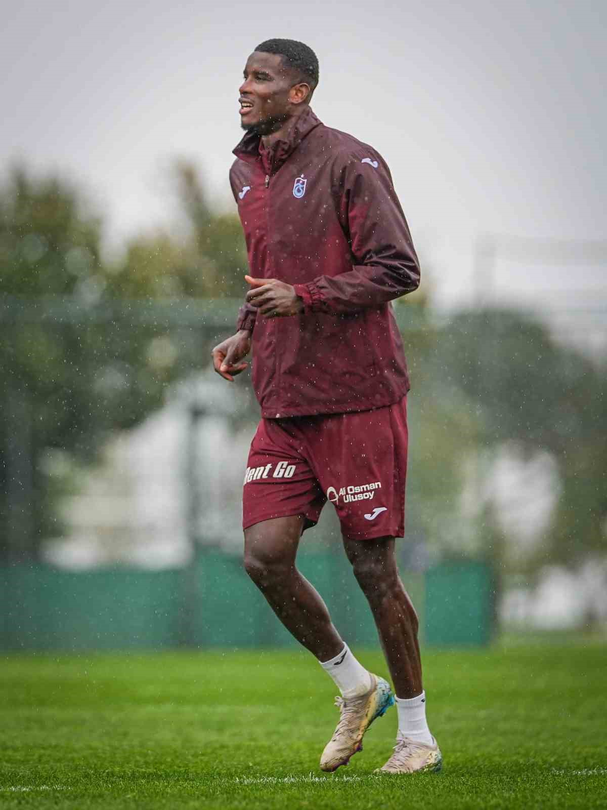 paul onuachusuz trabzonspor zirvede yara aldi 1 4N8aO4e4