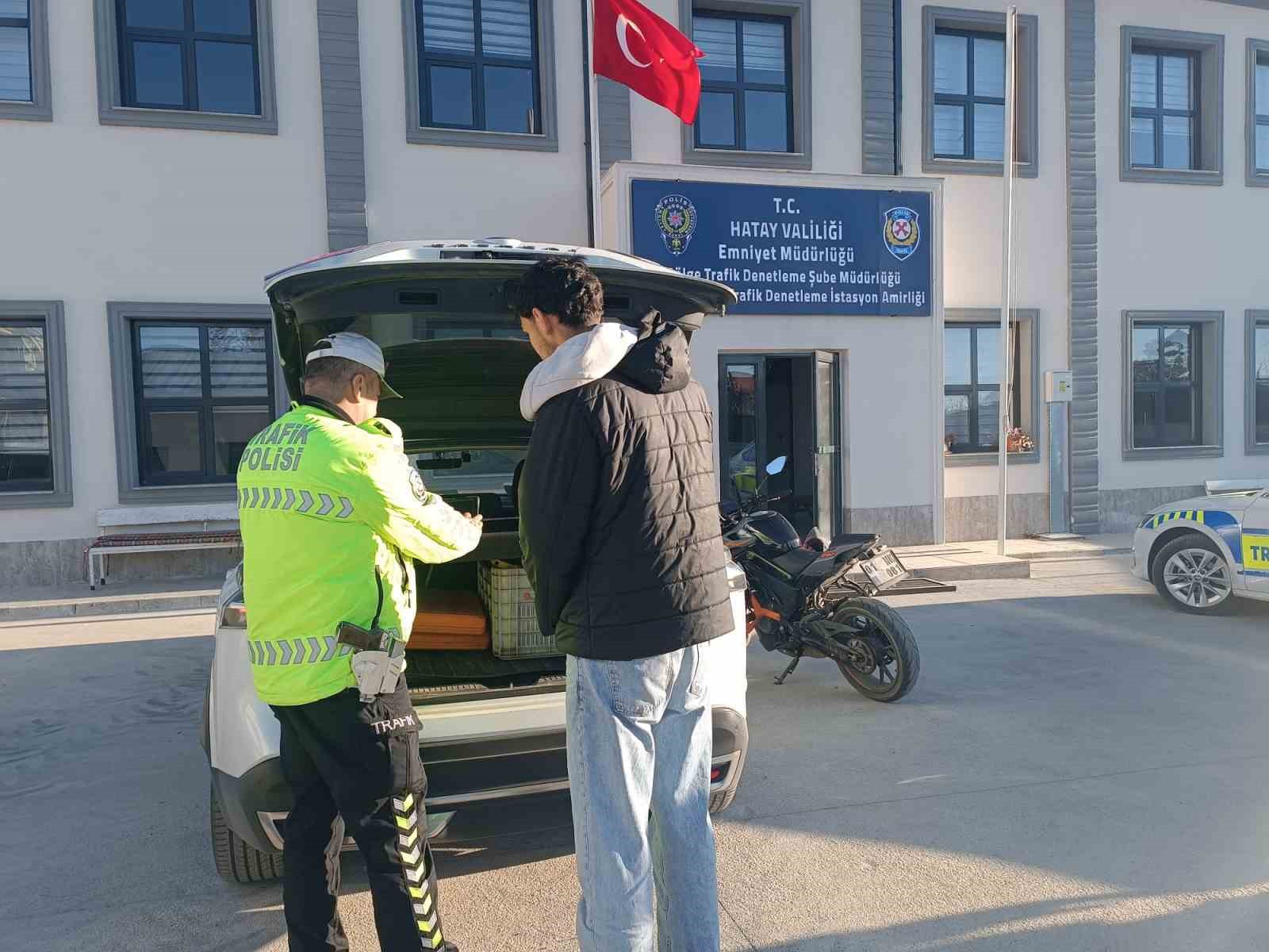 paylasim yapmak icin trafigi tehlikeye atan surucuye 46 bin tl ceza uygulandi 0 37T5hY1b